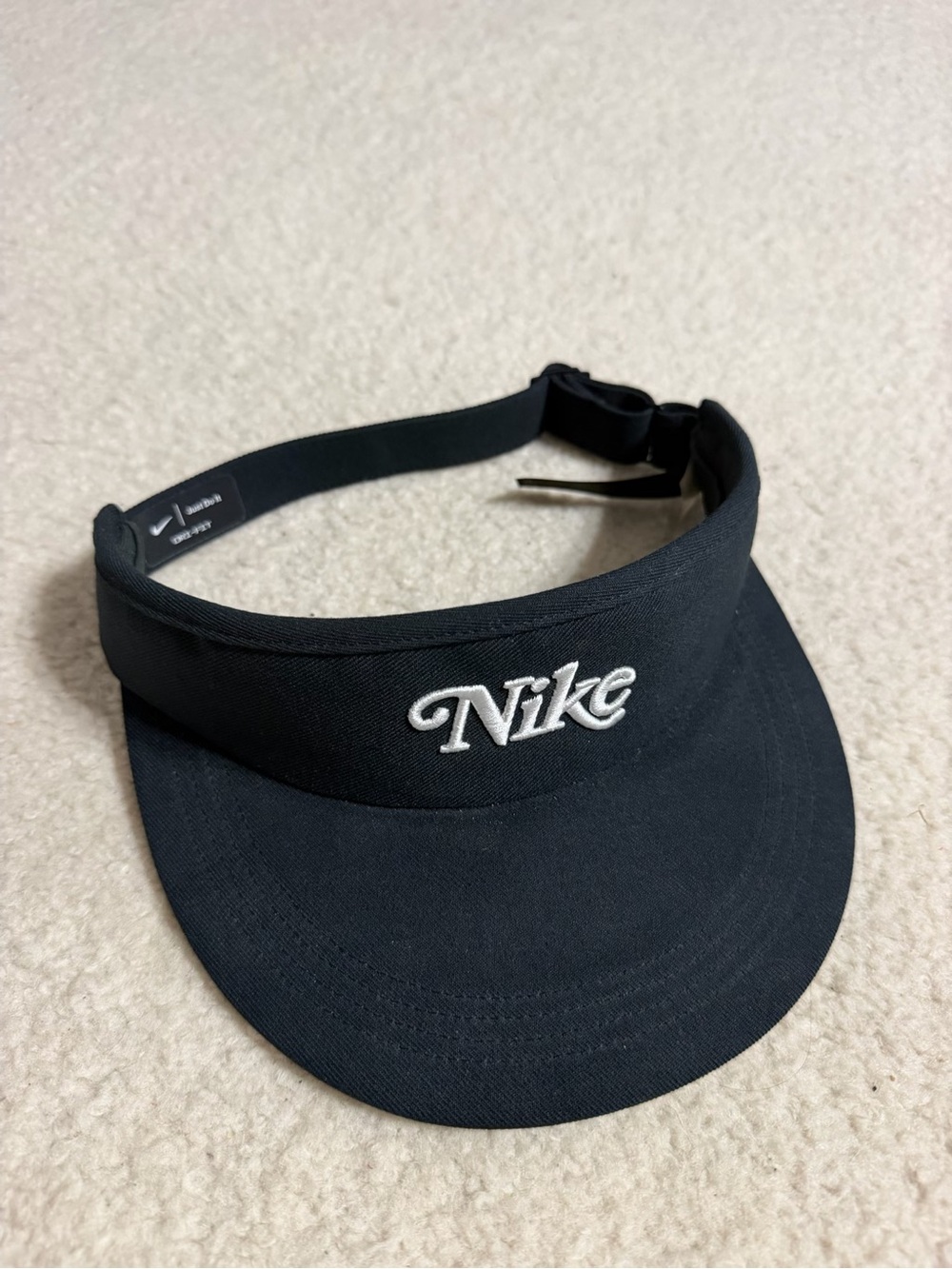 Nike Men's Black Embroidered Visor Hat